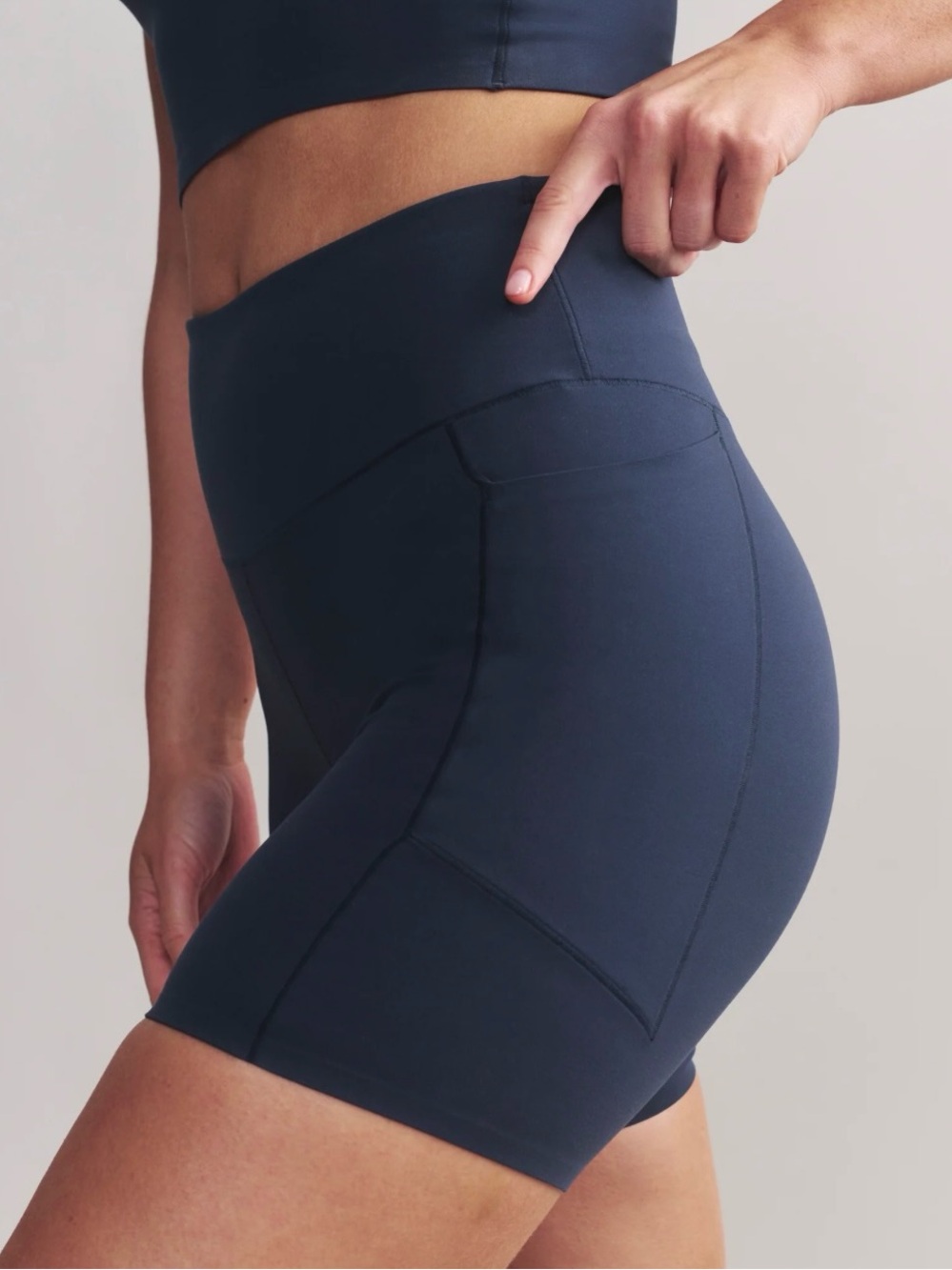 RHONE Revive Collection Navy Biker Shorts 6" Inseam Pockets Stretch Pull-On